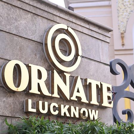 Ornate Lucknow Hotel ภายนอก รูปภาพ