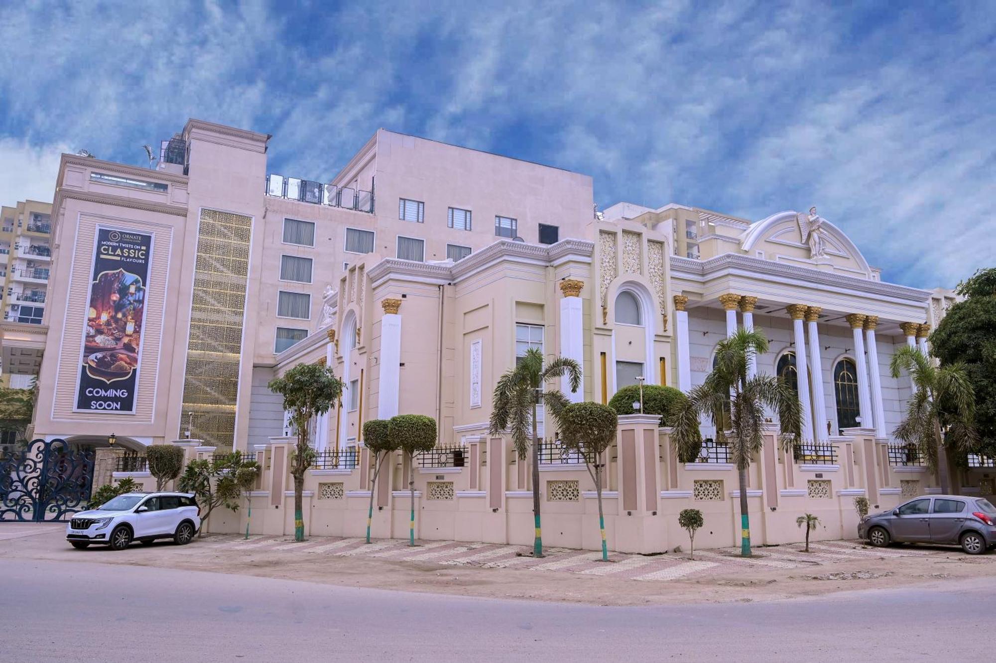 Ornate Lucknow Hotel ภายนอก รูปภาพ